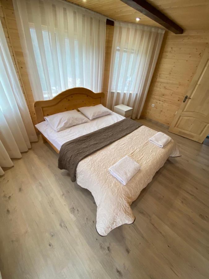 Котедж Mountain House Yaremche Ngoại thất bức ảnh