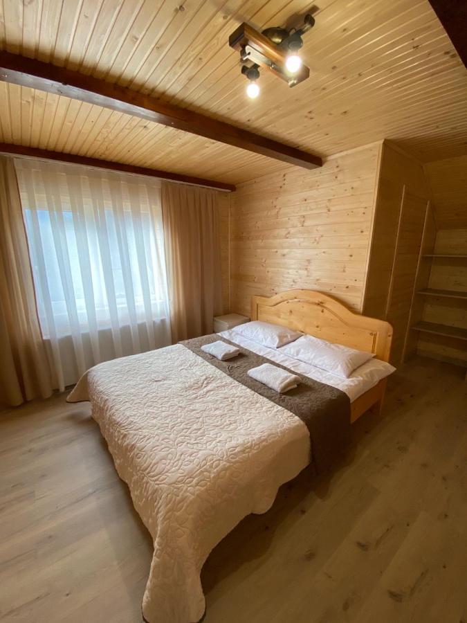 Котедж Mountain House Yaremche Ngoại thất bức ảnh